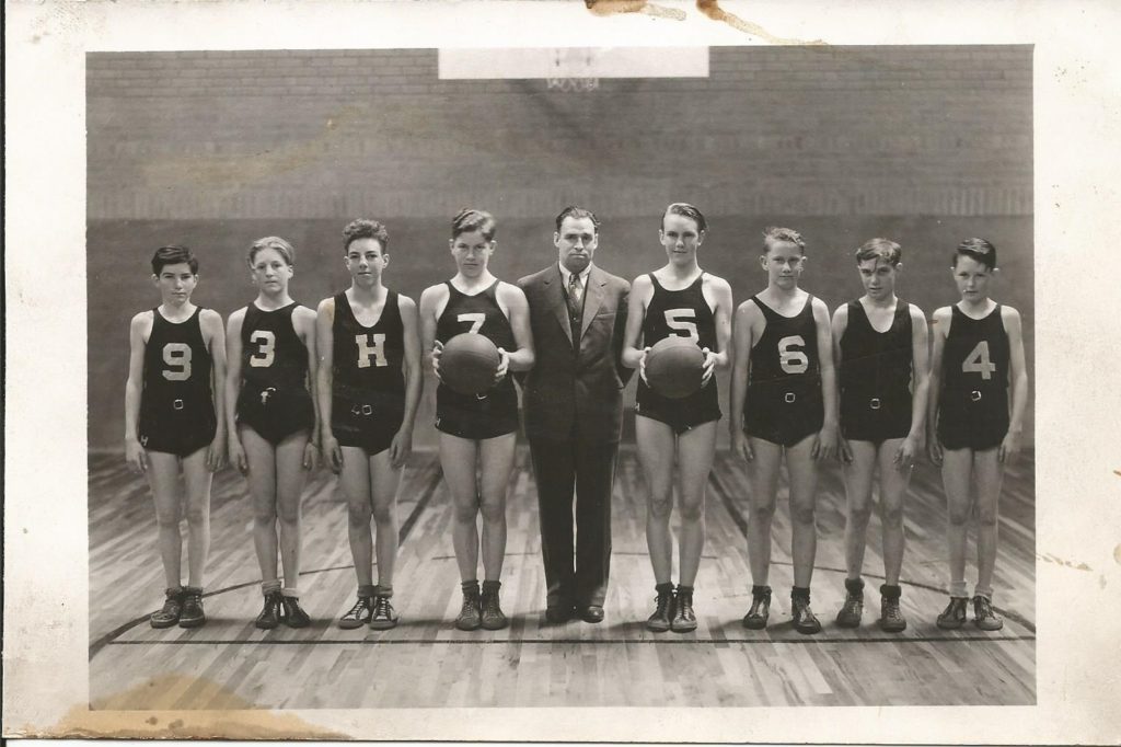 01-22-02 - Melvin Eggleston fourth from left, DeLoss Far Right