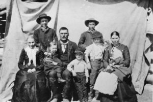 family of Selar and Mary Alice Wilson Cheney